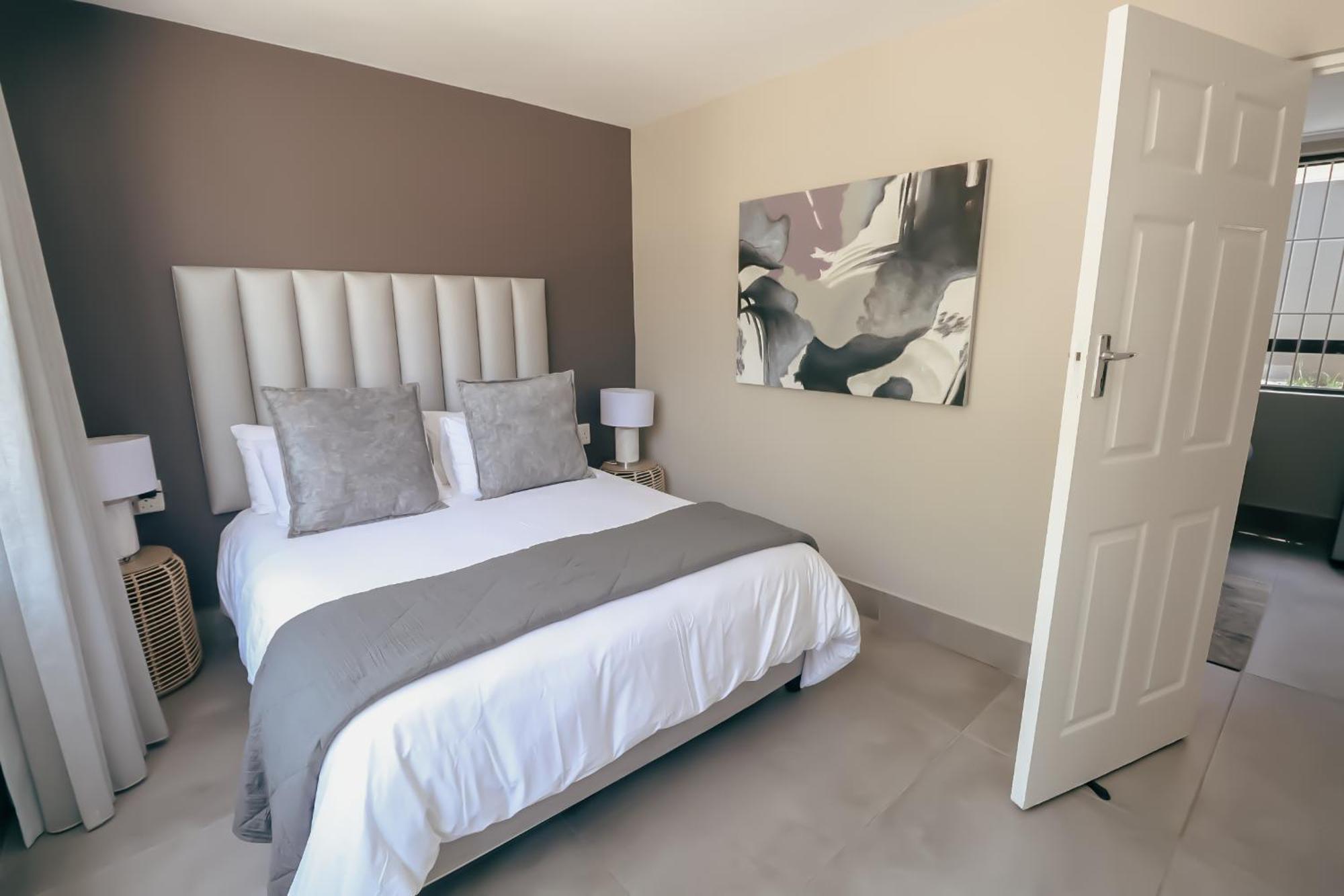 Ocean Rocks Villa, Umhlanga Durban Room photo
